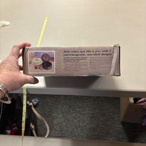 Non-Stick Cake Pan Set with Interchangeable Designs,Has DENTS,don’t effect it.